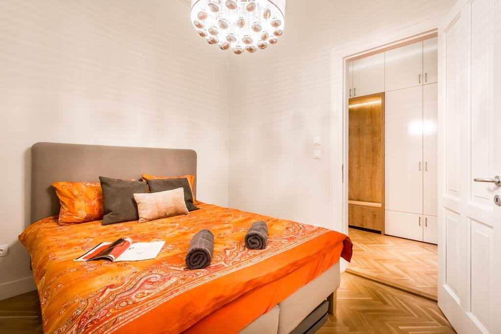 Bpr Opera Lux Treasure Apartment Budapest Exterior photo